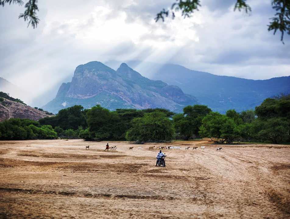Ngurunit Valley（水源 / 传统生活景观）-非行家旅行-Africa Wild Wander