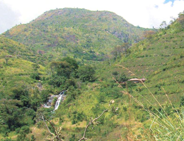 Chemase Falls(瀑布)-非行家旅行-Africa Wild Wander
