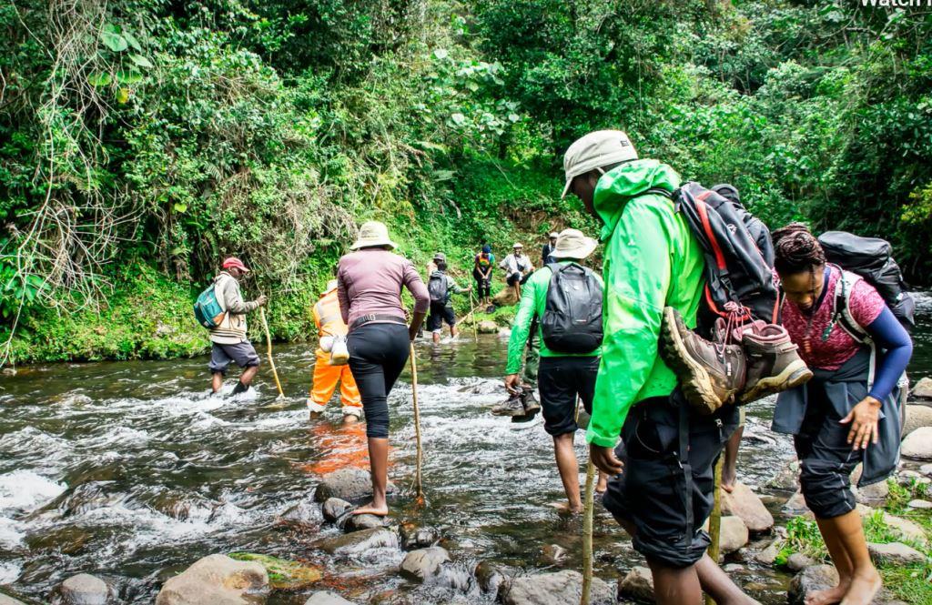 Manguyo Falls（河流 / 瀑布 / 水库）-非行家旅行-Africa Wild Wander